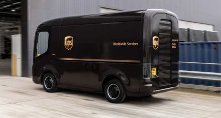 Arrival truck for UPS